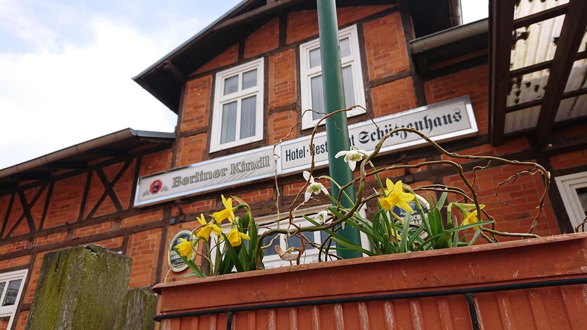 Hotel Schuetzenhaus Lenzen Exteriör bild